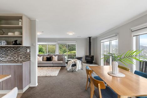 Photo of property in 51 Winston Street, Crofton Downs, Wellington, 6035