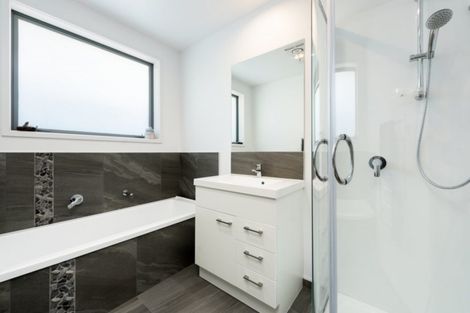 Photo of property in 9 Taioma Close, Papamoa, 3118