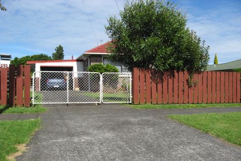 Photo of property in 53 Crawford Avenue, Mangere Bridge, Auckland, 2022
