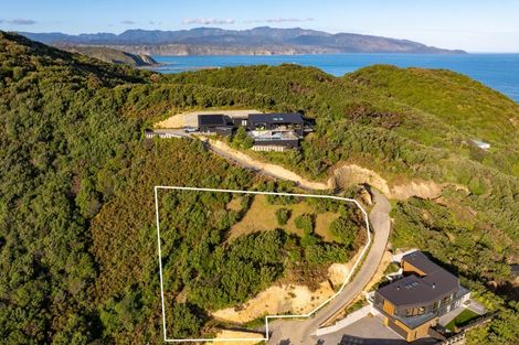 Photo of property in 239 Houghton Bay Road, Houghton Bay, Wellington, 6023