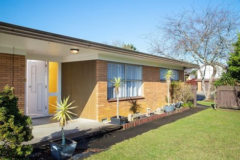 Photo of property in 27 Rushgreen Avenue, Pahurehure, Papakura, 2113