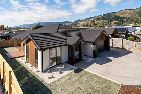 Photo of property in 32 Greenway Crescent, Hope, Richmond, 7020