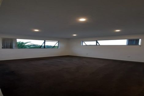 Photo of property in 43 Chequers Avenue, Glenfield, Auckland, 0629