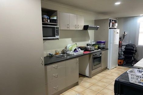 Photo of property in 3s/1 Wadier Place, Henderson, Auckland, 0610