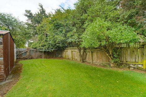 Photo of property in 42 Shamrock Street, Takaro, Palmerston North, 4412