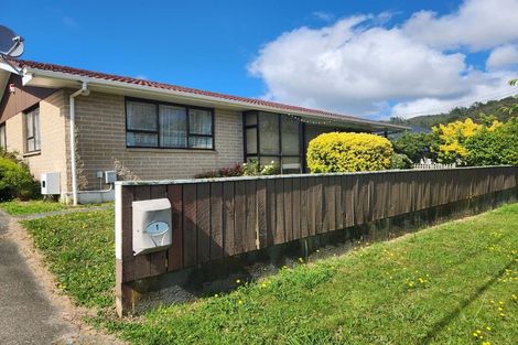 Photo of property in 1 Korau Grove, Stokes Valley, Lower Hutt, 5019