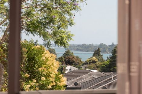 Photo of property in 18 Discovery Avenue, Welcome Bay, Tauranga, 3112