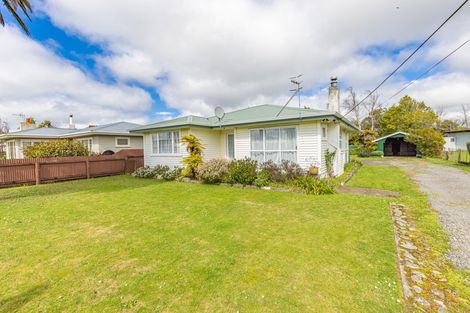 Photo of property in 12 Tiraumea Road, Pahiatua, 4910