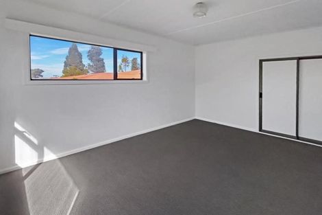 Photo of property in 32 Guys Hill Road, Hospital Hill, Napier, 4110