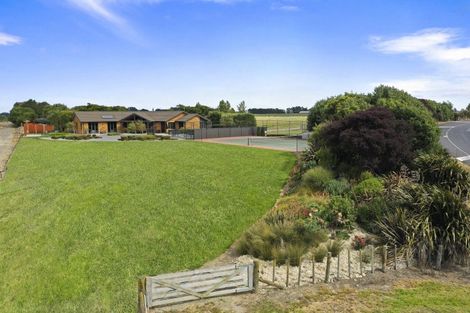 Photo of property in 70 Kakariki Road, Marton, 4787