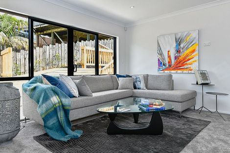 Photo of property in 61 Landmark Terrace, Orewa, 0931