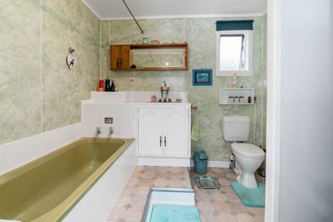 Photo of property in 8 Puweto Street, Selwyn Heights, Rotorua, 3015