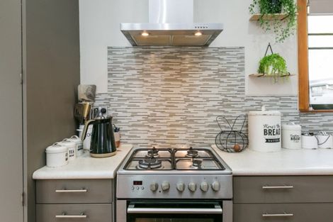 Photo of property in 54 Osier Road, Greenmeadows, Napier, 4112