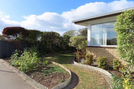 Photo of property in 35 Woodgrove Avenue, North New Brighton, Christchurch, 8083