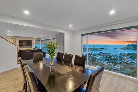 Photo of property in 18 Glendevere Terrace, Redcliffs, Christchurch, 8081