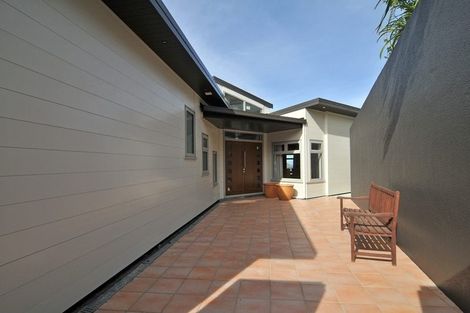 Photo of property in 10 Paratu Way, Strathmore Park, Wellington, 6022