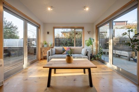 Photo of property in 12 Sycamore Place, Wanaka, 9305