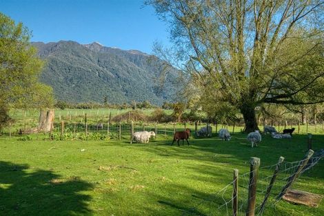 Photo of property in 317 Poerua Valley Road, Harihari, 7884