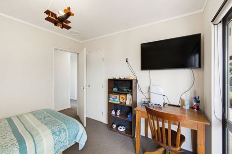 Photo of property in 6 Alan Styles Place, Greenmeadows, Napier, 4112