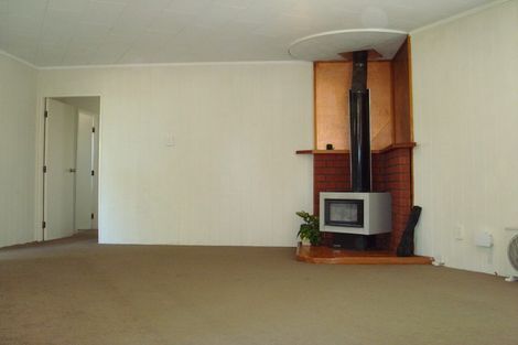 Photo of property in 14 Innismara Avenue, Wattle Downs, Auckland, 2103