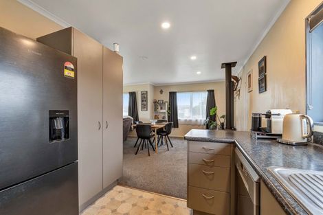 Photo of property in 75 Tauhuri Street, Manaia, 4612