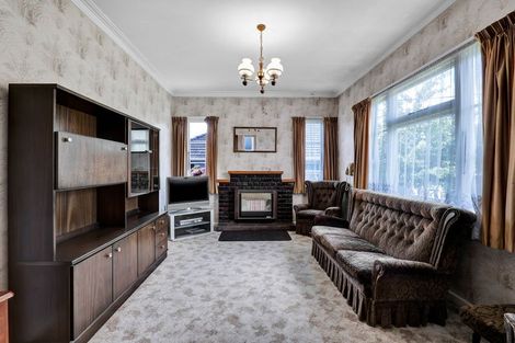 Photo of property in 7 Tarahua Road, Vogeltown, New Plymouth, 4310