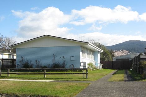 Photo of property in 20 Runuku Grove, Turangi, 3334