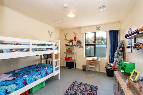 Photo of property in 9 Russell Esplanade, Otautau, 9610