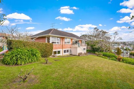 Photo of property in 491 Beach Road, Murrays Bay, Auckland, 0630