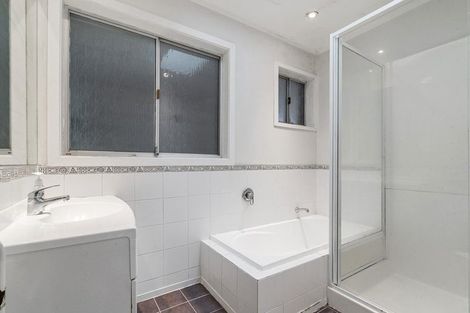 Photo of property in 1/10 Rotoiti Avenue, Pakuranga Heights, Auckland, 2010