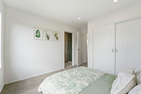 Photo of property in 2/30 Smythe Road, Henderson, Auckland, 0612