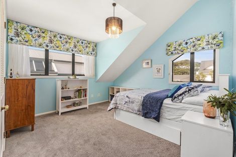 Photo of property in 30 Burnham Street, Seatoun, Wellington, 6022