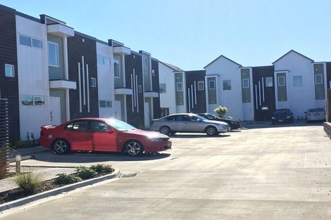 Photo of property in 18/10 Burrows Place, Frankton, Hamilton, 3204