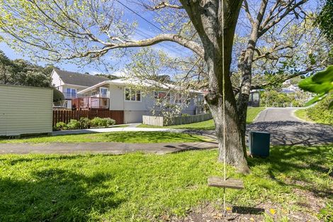 Photo of property in 1 Melrose Road, Island Bay, Wellington, 6023