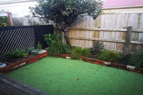 Photo of property in 168 Tasman Street, Mount Cook, Wellington, 6021