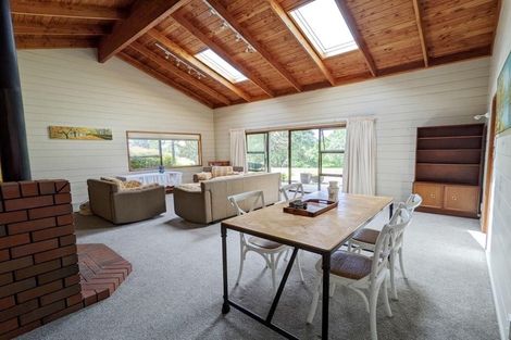 Photo of property in 96 Okura River Road, Okura, Albany, 0792