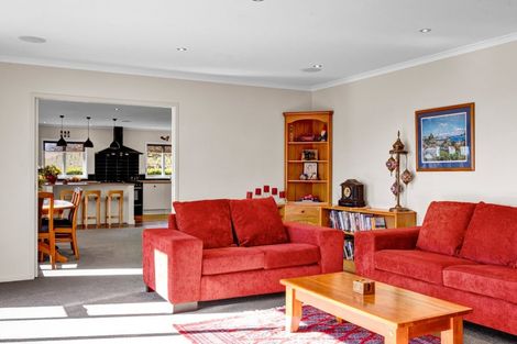 Photo of property in 147 Airport Drive, New Plymouth Airport, New Plymouth, 4373