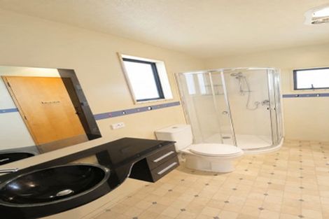 Photo of property in 22 Beatrice Place, Avonhead, Christchurch, 8042