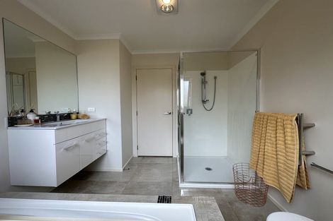 Photo of property in 13 Charlotte Crescent, Dinsdale, Hamilton, 3204