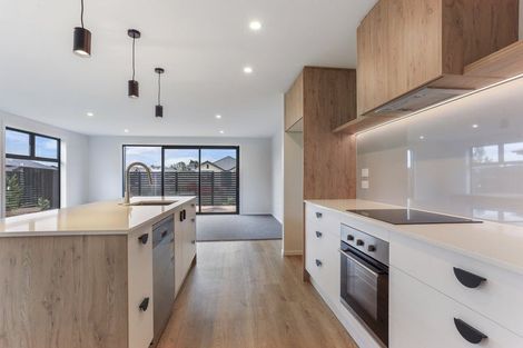Photo of property in 10 Inch Crescent, Rangiora, 7400