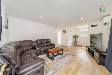 Photo of property in 14 Young Grove, Stokes Valley, Lower Hutt, 5019