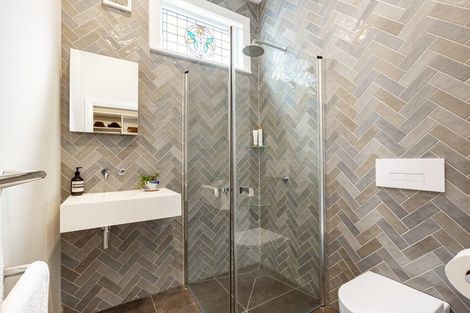 Photo of property in 5 Burwah Street, Berhampore, Wellington, 6023