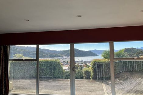 Photo of property in 35 Otago Street, Picton, 7220