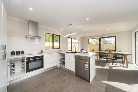 Photo of property in 17 Colonial Place, Kelvin Grove, Palmerston North, 4414