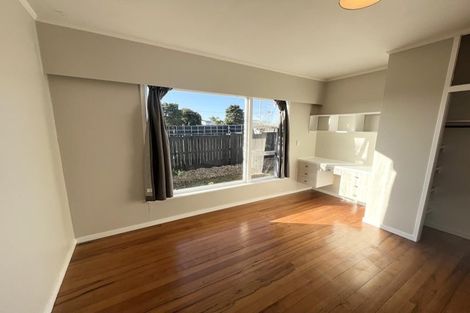 Photo of property in 15 Pleasant Road, Glen Eden, Auckland, 0602