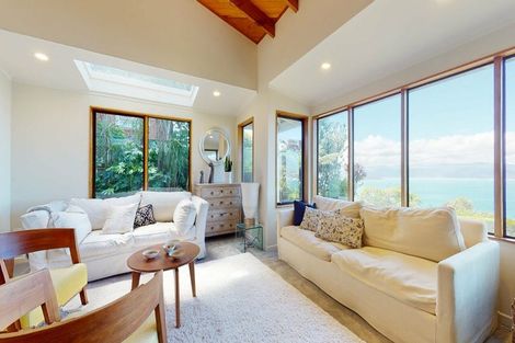 Photo of property in 8 Ranikhet Way, Khandallah, Wellington, 6035