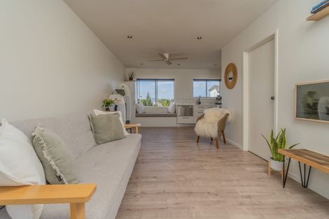 Photo of property in 1/72l Kitchener Road, Milford, Auckland, 0620