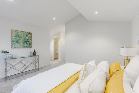 Photo of property in 14a Crystal Avenue, Glendene, Auckland, 0602