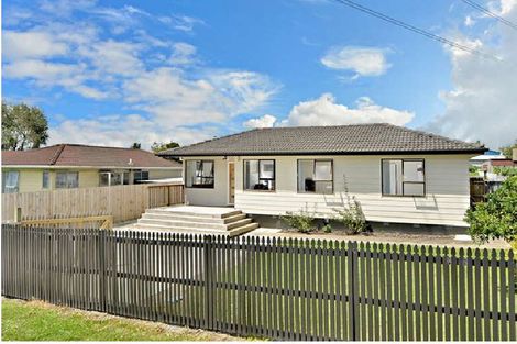 Photo of property in 26 Dissmeyer Drive, Clover Park, Auckland, 2019