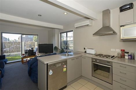 Photo of property in 9/28 Southampton Street, Sydenham, Christchurch, 8023